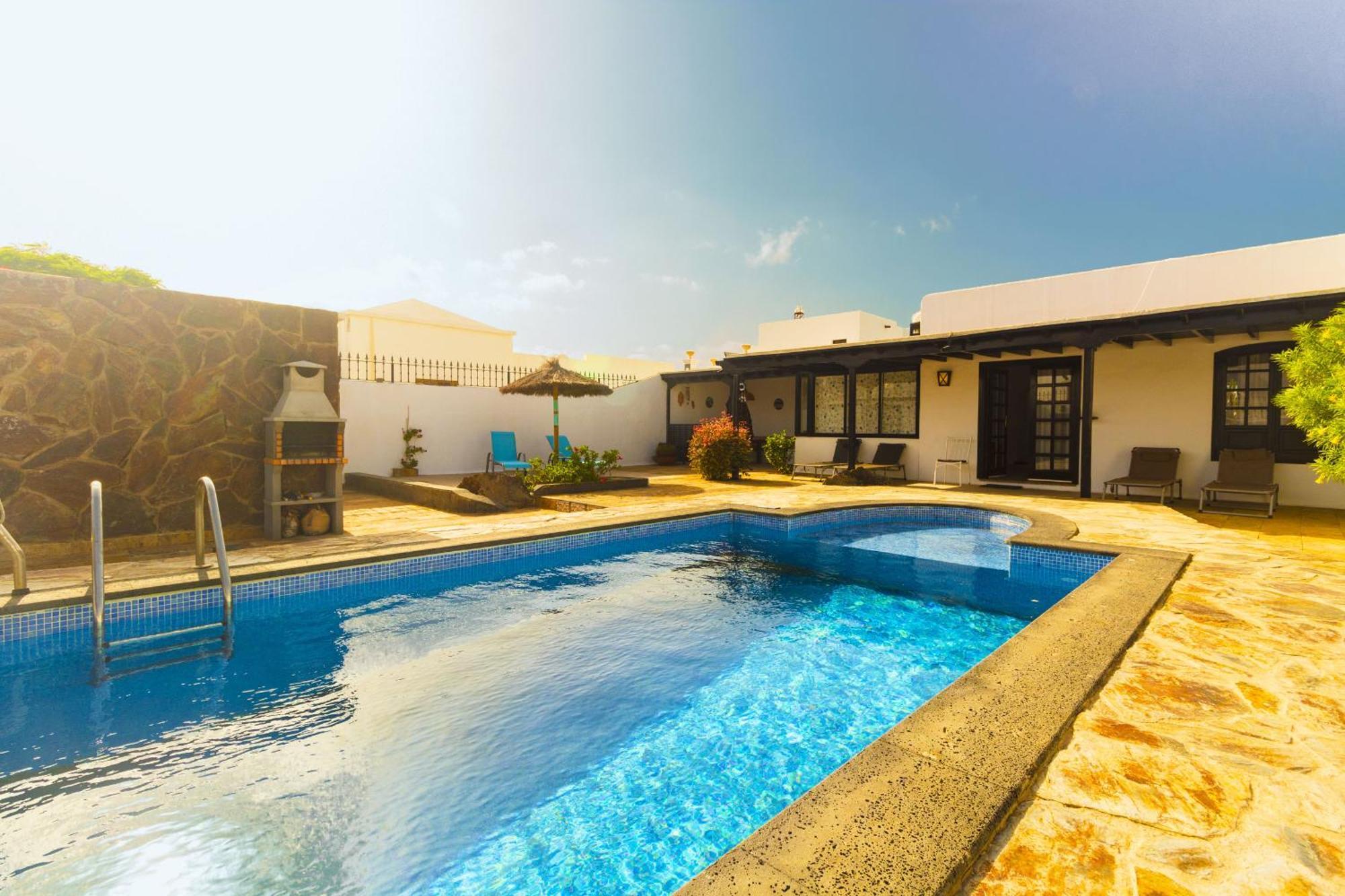 Luxury Villa Alfred بويرتو ذيل كارمين المظهر الخارجي الصورة